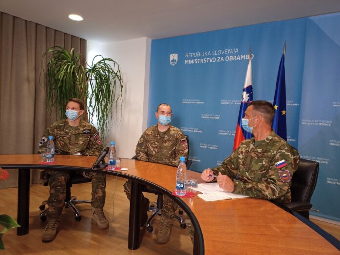 SV Predstavitev najboljšega podčastnika in vojaka Slovenske vojske za leto 2020 na avdio-video konferenci Avtor MORS