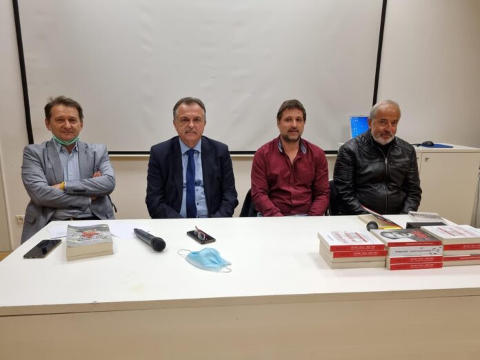 Joze-Biscak-Joze-Tanko-in-Rado-Pezdir-v-Rokodelskem-centru-Ribnica.-Foto-Demokracija