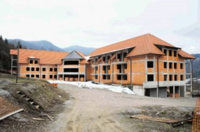 Dom-starejših-občanov-Osilnica-foto-Nepremičnine-Si21